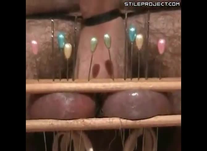 Video :Man's dick and balls getting hurt with pins and choking
